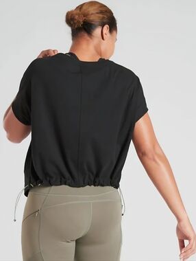 Athleta Bungie Tee 🖤